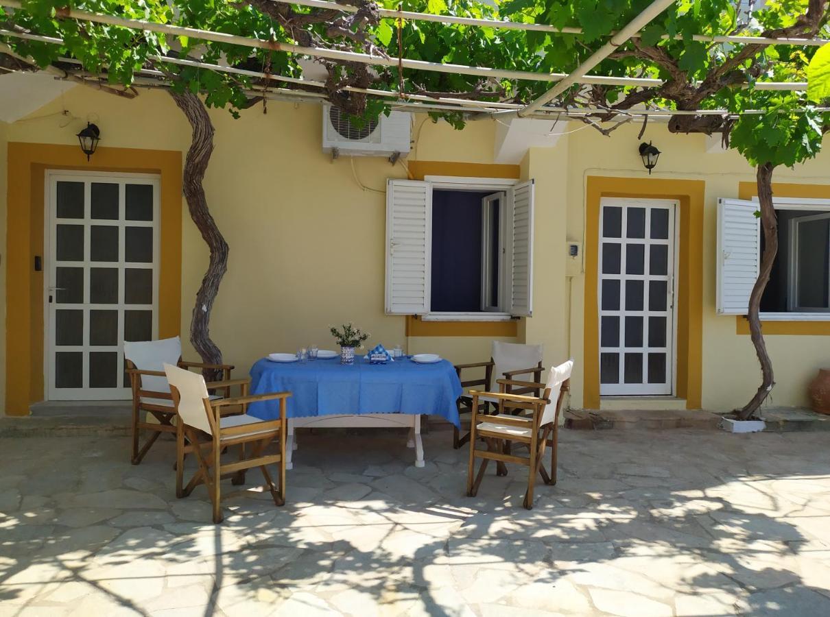 Το Σπίτι Της Μαργαρίτας Στην Παραλία Villa Nea Styra Exterior photo